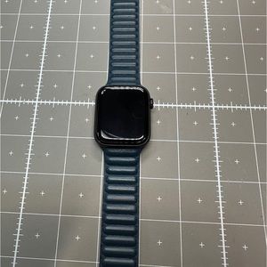 Apple Watch “Edition” Series 6 | 44mm | Black Titanium + Magnetic Leather Link